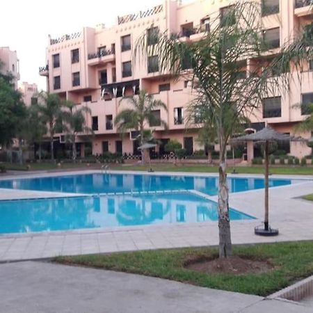 Appartement Confortable Avec 5 Piscines Marrakesh Esterno foto