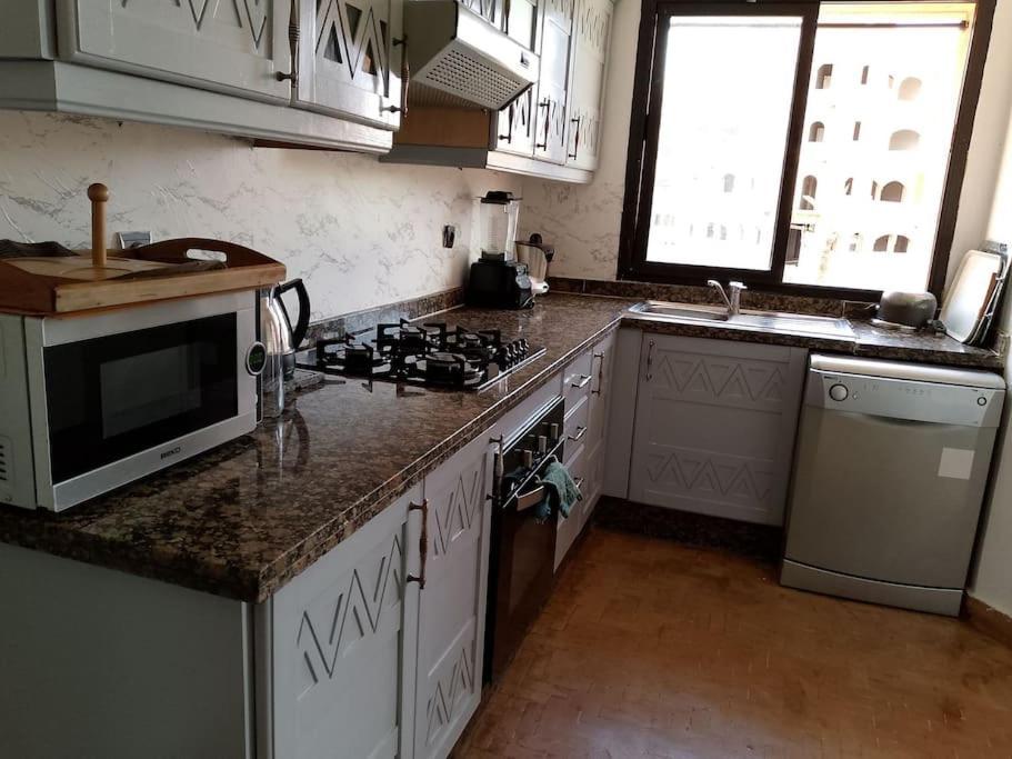 Appartement Confortable Avec 5 Piscines Marrakesh Esterno foto
