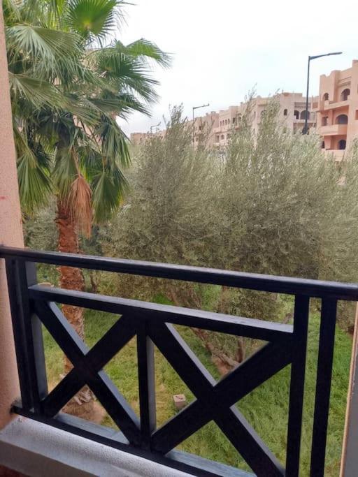 Appartement Confortable Avec 5 Piscines Marrakesh Esterno foto
