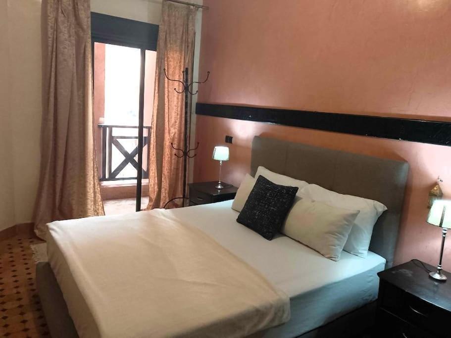 Appartement Confortable Avec 5 Piscines Marrakesh Esterno foto
